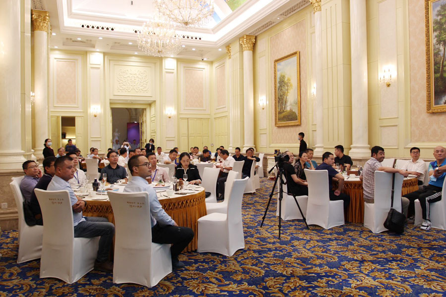 楊安民從業(yè)卅五周年系列報道--“璀璨卅五年，榮耀共分享”紀(jì)念晚宴