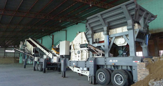 我國建筑垃圾日益嚴重，建筑垃圾移動式破碎機領(lǐng)域面臨新的發(fā)展機遇。